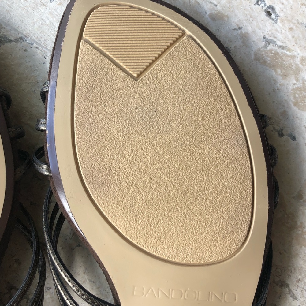 NEW Bandolino Leather Sandals with Embellishment Size 7.5 - Picture 11 of 11